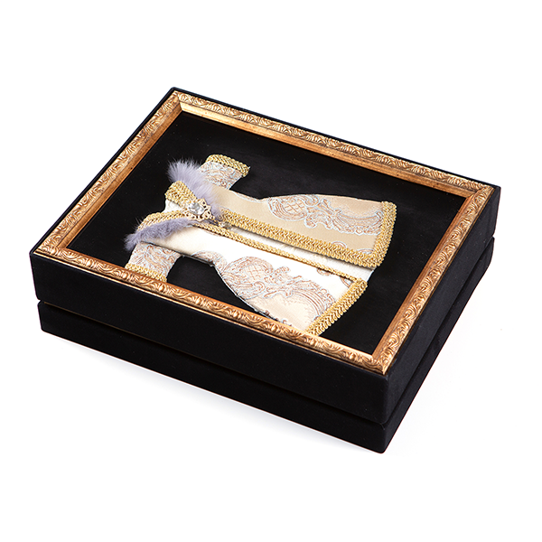 Özel El İşçiliği Kaftan Çerçeveli Çikolata Kutusu 28x36.5x11cm
