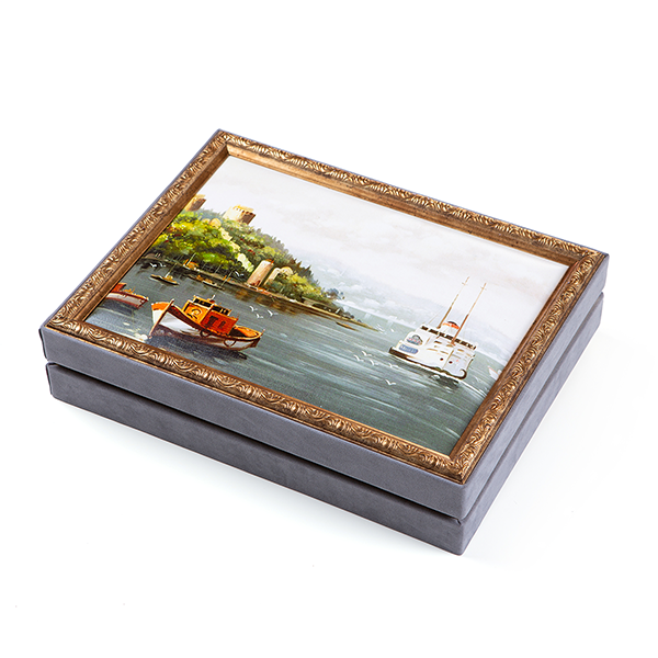 Vapur Tablolu Çerçeveli Çikolata Kutusu 28x36.5x8.5cm