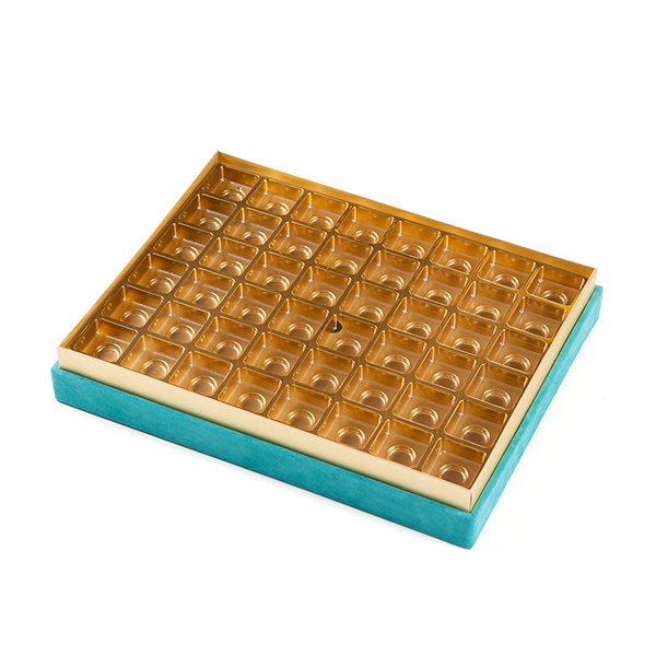 Oryantal Halı Taciri Tablolu Çerçeveli Çikolata Kutusu 28x36.5x8.5cm