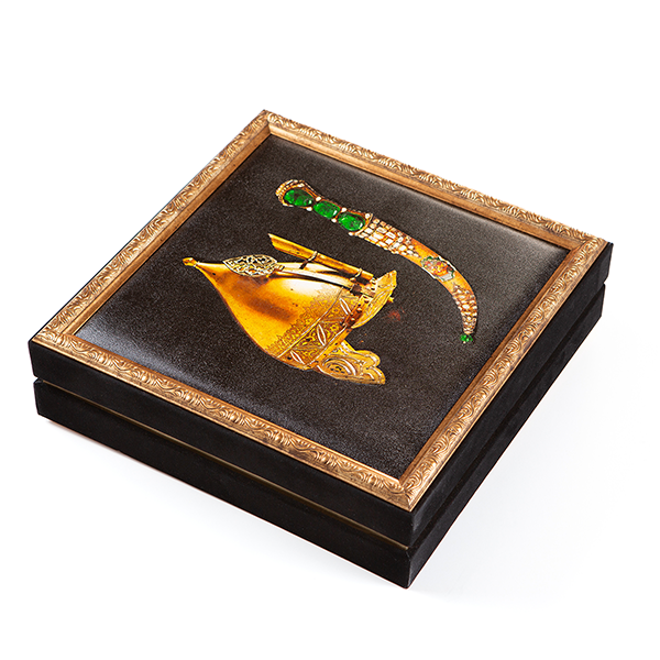 Osmanlı Miğfer Tablolu Çerçeveli Çikolata Kutusu 33x33x8.5cm