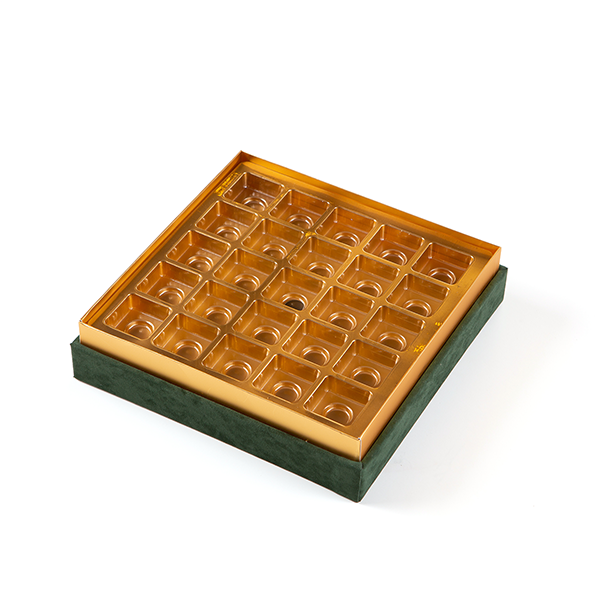 Vapur Tablolu Çerçeveli Çikolata Kutusu 25.5x25.5x8.5cm