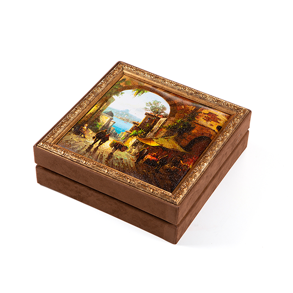 Oryantal Pazaryeri Tablolu Çerçeveli  Çikolata Kutusu 25.5x25.5x8.5cm