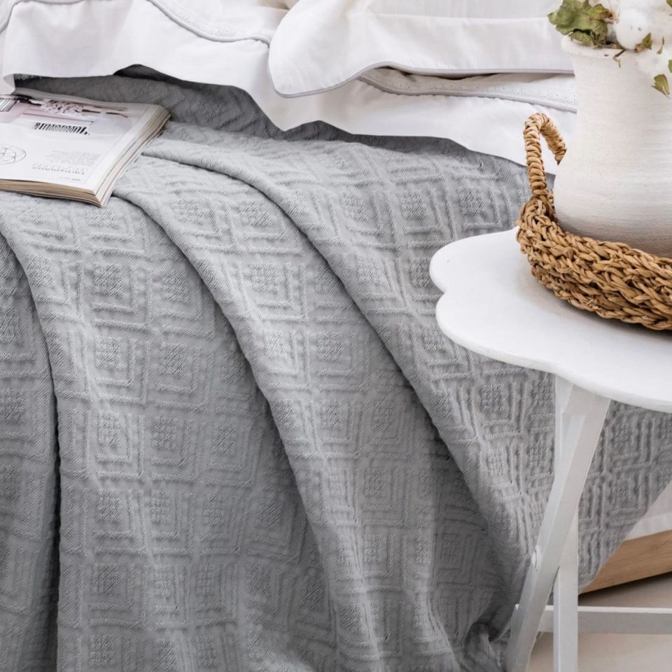Schafer Home Kylie Yatak Örtüsü Nevresim Set 7 Parça. - Gri