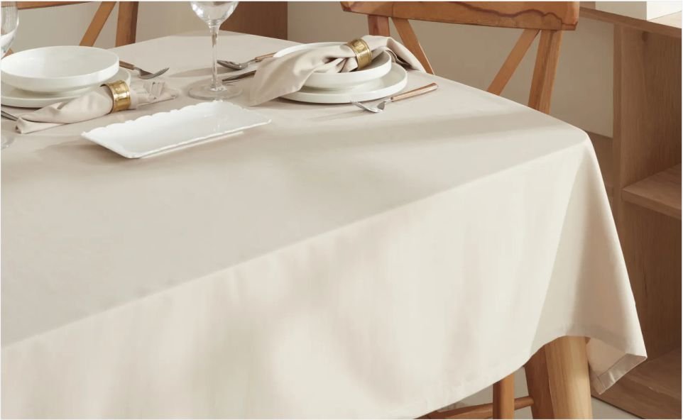 Karaca Home Carolıne Dertsiz Masa Örtüsü Bej