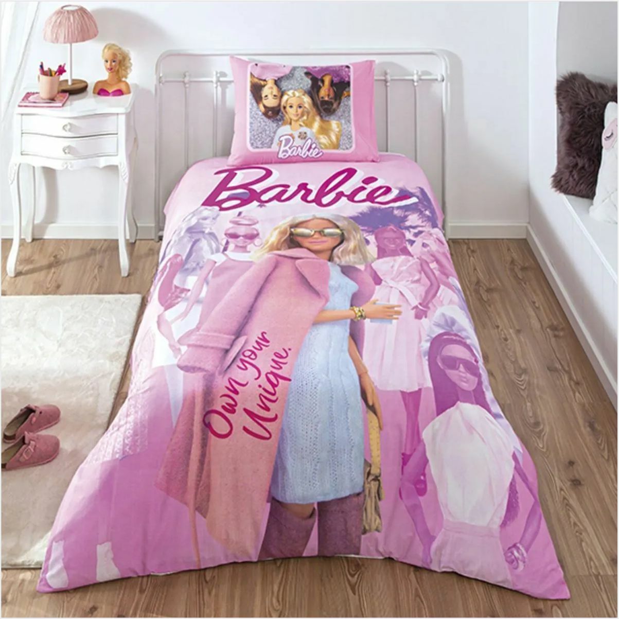 Taç Lisanslı Tek Kişilik Nevresim Takımı Barbie Pink Power