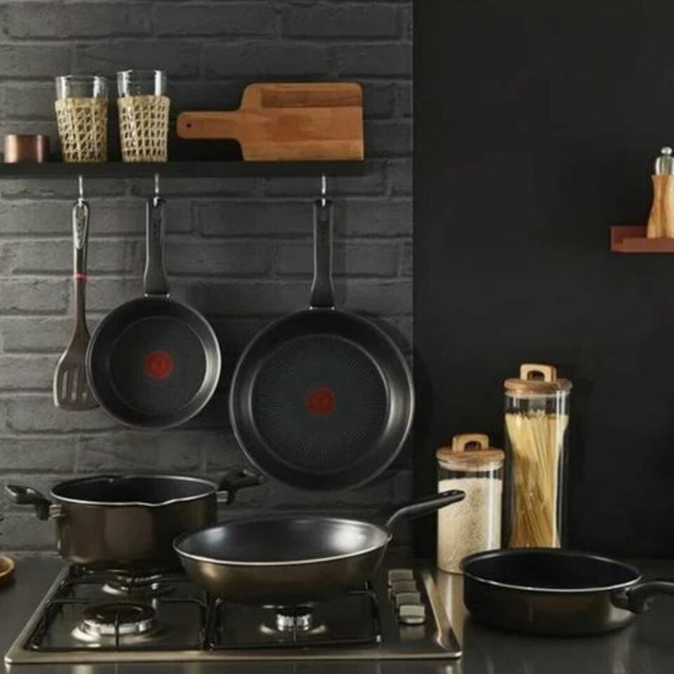 Tefal Titanyum 2X XL Force Difüzyon Tabanlı Tava - 24 cm