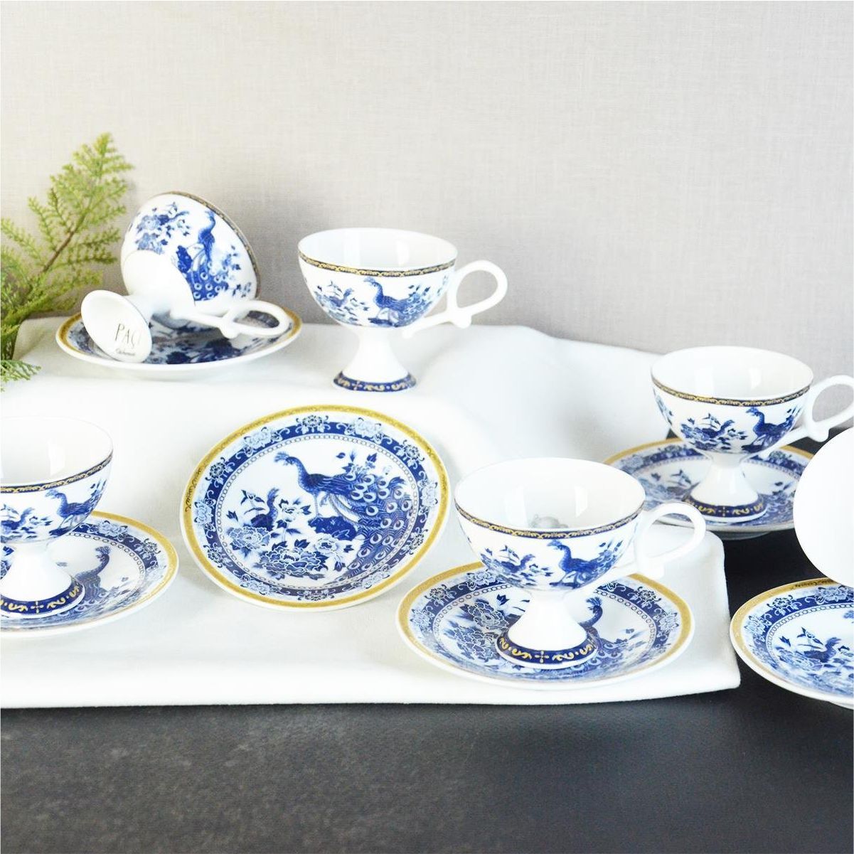 Şener  P/Por-101769Paçi-Geisha Ayaklı Tavuskuşlu Kahve Fincan