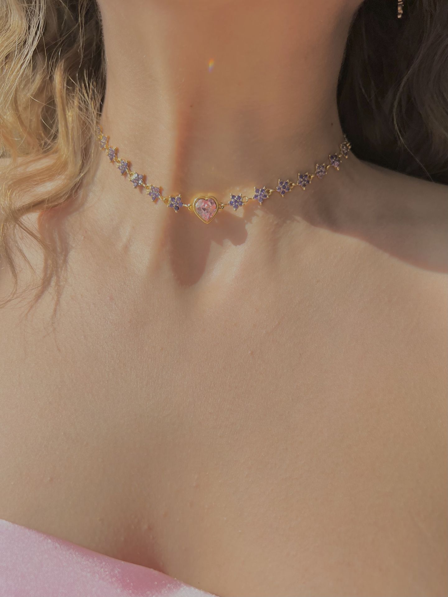 Pink stone choker necklace deals
