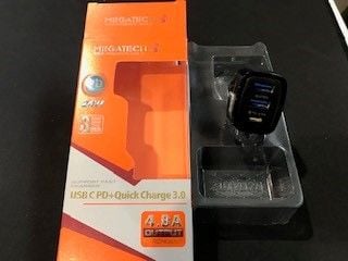 Megatech Siyah Qc 3.0 Pd 24w 4.8A Araç Şarj Cihacı 2Usb+1 Typ-c Grişi