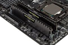 CORSAIR CMK8GX4M1Z3200C16 8GB (1 x 8GB) DDR4 3200MHz CL16 VENGEANCE LPX BLACK SOGUTUCULU DIMM BELLEK