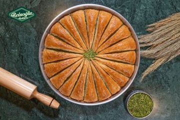 Havuç Dilimi Baklava 1 kg paket (9-10 dilim)