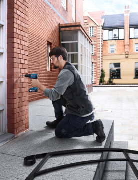 Bosch Akülü Darbeli Vidalama Matkabı GSB 185-LI (2 x 2,0 Ah Akü) - 06019K3100