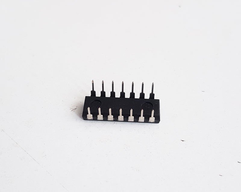 Schukat 8 Bıt Sh. Regıs. S-In/P-Output