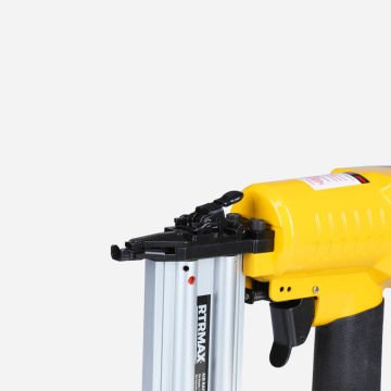 Rtrmax RTM0138 Havalı Çivi Çakma Tabancası 10-50Mm Çantalı