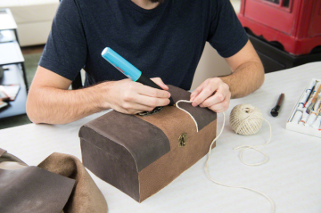 Bosch Akülü Gluey Tutkal Kalemi Mavi (2 x 1,2V HR06 AA Şarj Edilebilir Pil) - 06032A2104