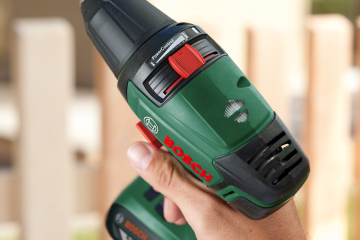 Bosch Psr 14,4 Lı-2 Akülü Vidalama Makinesi Çift Akü - 060397340P