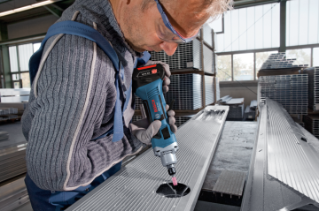 Bosch Akülü Kalıpçı Taşlama Makinesi GGS 18V-LI (Aküsüz) - 06019B5300