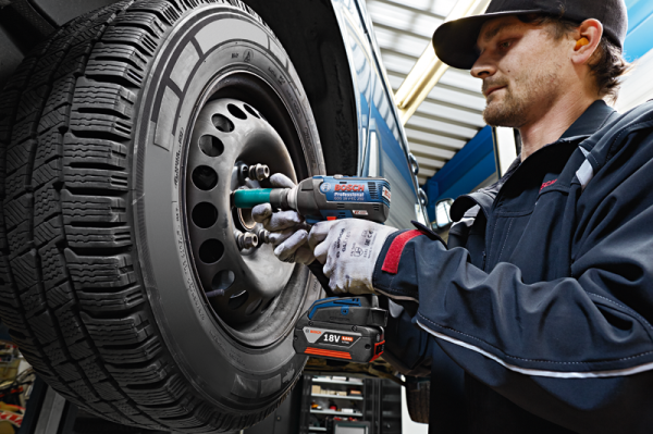 Bosch Gds 18 V-Ec 250 Akülü Darbeli Somun Sıkma (Aküsüz) - 06019D8102