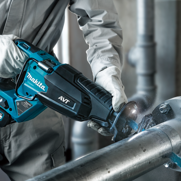 Makita Akülü Kılıç Testere 40V
