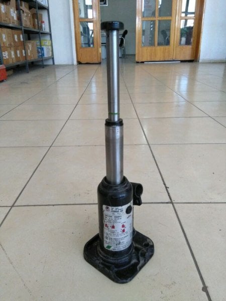 Big Red TR90204S PLASTİK KUTULU ŞİŞE KRİKO 2 TON - BIGTR90204S