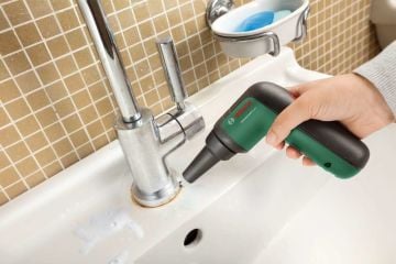 Bosch Akülü Yüzey Temizleme Makinesi UniversalBrush (Entegre Akü 1,5 Ah) - 06033E0000