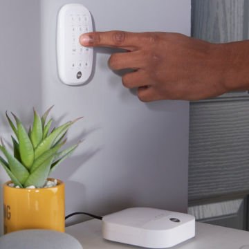 Yale Kilit Sync Smart Home Alarm Seti - IA-320