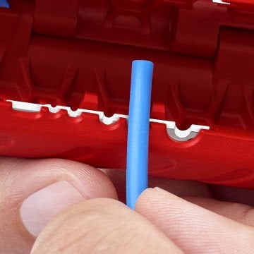 Knipex Spiral Kablo Kesme Ve Sıyırma Aleti 100 Mm - KNI902202SB