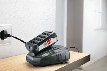 Bosch Akü Şarj Cihazı Set (AL 1830 CV + PBA 18V 2,5 Ah W-B) - 1600A00K1P