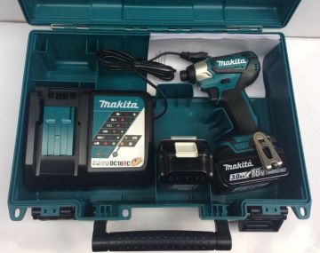 Makita Akülü Darbeli Vidalama Matkabı DTD155RFE (2 x 3,0 Ah Akü)