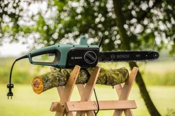 Bosch Universalchain Zincirli Ağaç Kesme Testeresi 40 Cm - 06008B8400