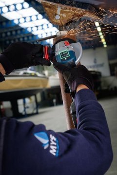 Bosch Akülü Avuç Taşlama Makinesi GWS 18V-10 SC (2 x 8,0 Ah Akü) (125 mm) - 06019G340H
