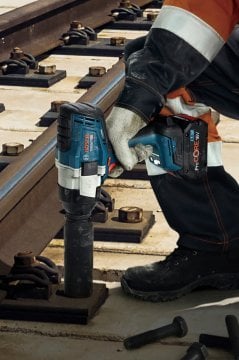 Bosch Akülü Somun Sıkma Makinesi GDS 18V-1000 (Aküsüz) - 06019J8300