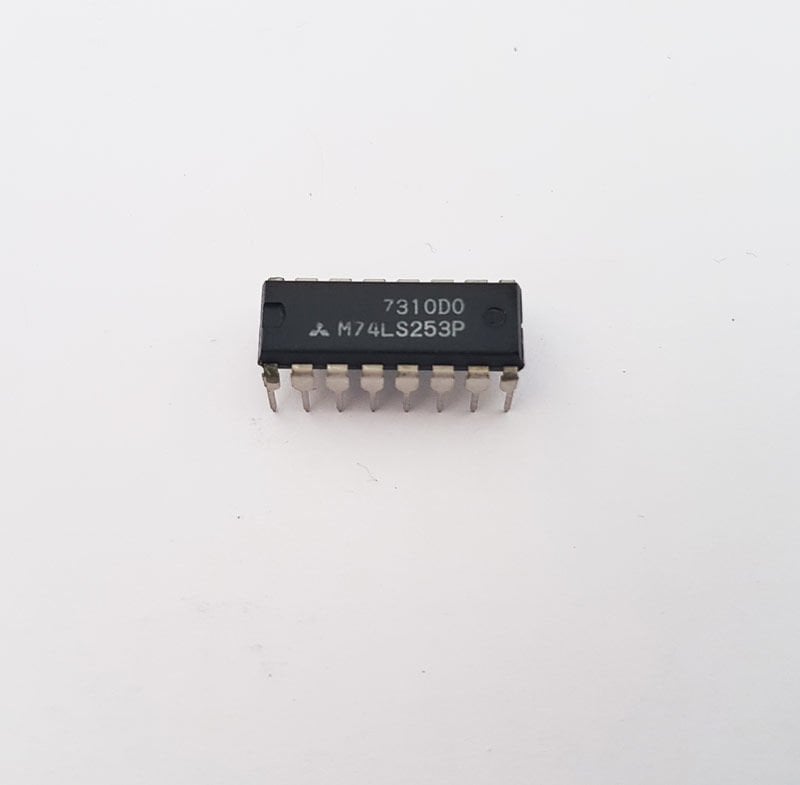 Schukat Dual 4-1 Multıp.3-State Output