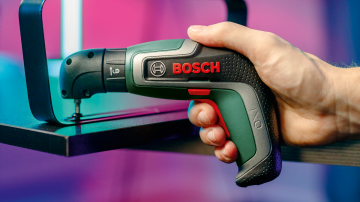 Bosch Akülü Vidalama Makinesi IXO 7 (Entegre Akü 2,0 Ah) + Şerit Metre, Vidalama Seti ve Maket Bıçağı Hediyeli