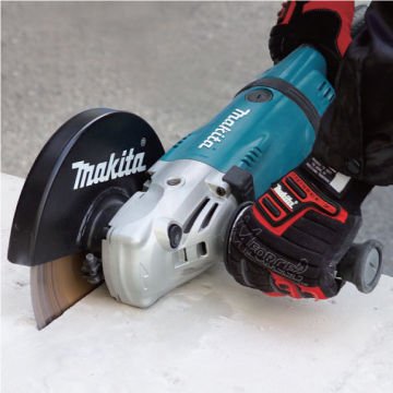 Makita Büyük Taşlama Makinesi GA7030 (180 mm)