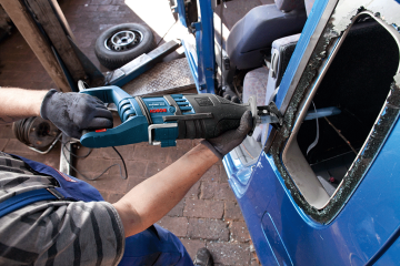 Bosch Panter Testere Makinesi GSA 1300 PCE + Norton Panter Testere Bıçağı (Et Kesimine Uygun) + Eğe Kalın 10 İnç + Paslanmaz Kesilmez Çelik Eldiven XXL