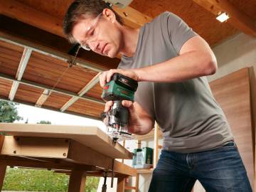 Bosch Akülü Freze Makinesi AdvancedTrimRouter (Aküsüz) - 06039D5000