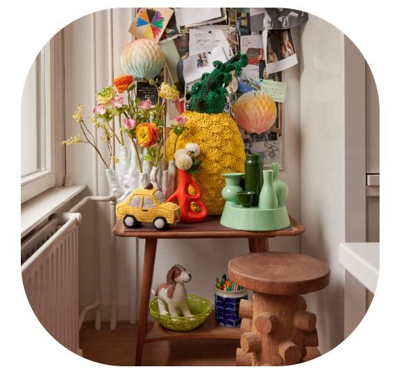 Hong Kong Vase
