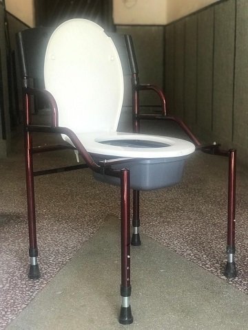 Engelliler İçin yüksek klozet Hasta Tuvalet Oturağı