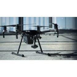 DJI`dan Yağmurda veya Karda Uçabilen Üst Düzey Drone Matrice 200