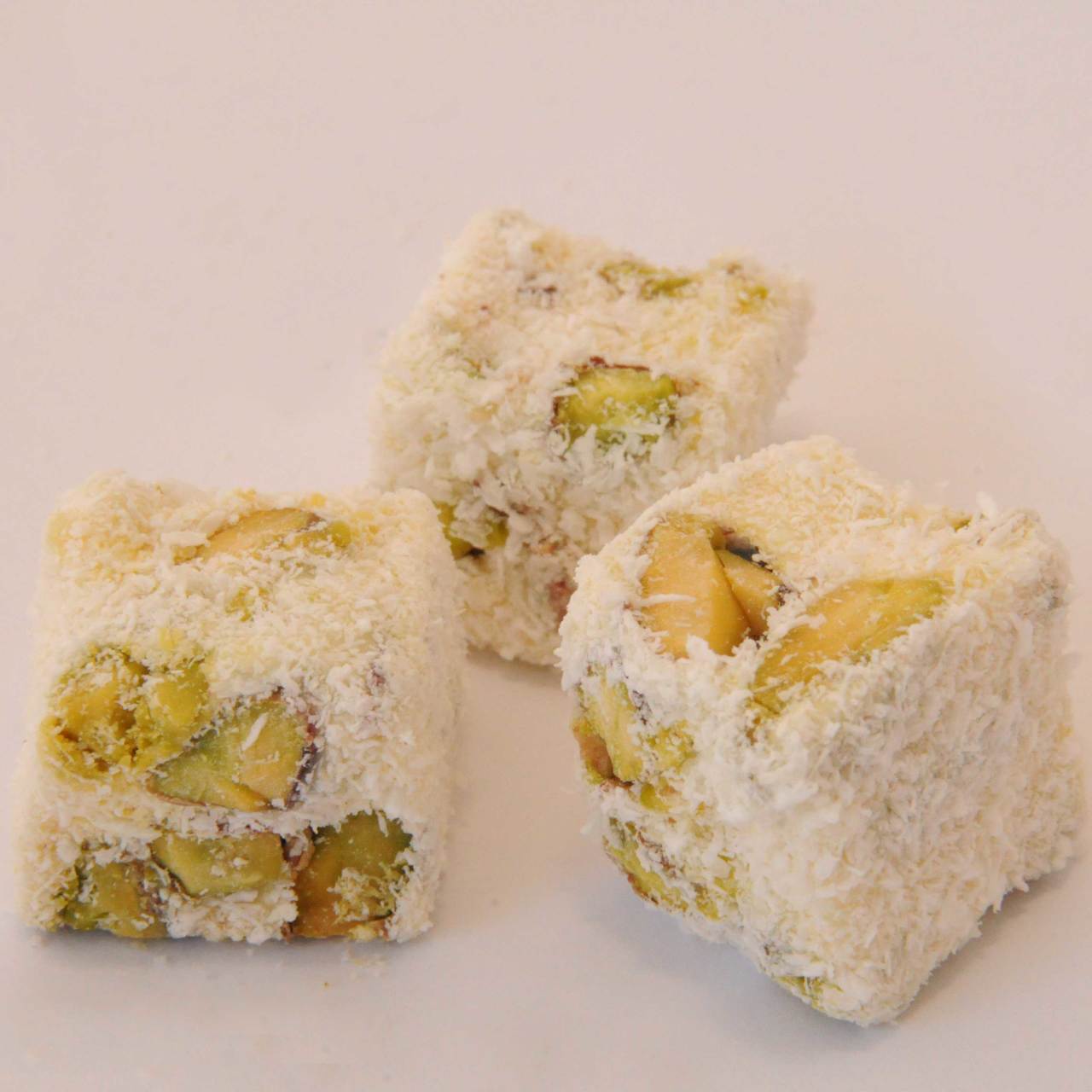 SAFRANLI ANTEP FISTIKLI LOKUM 300 gr (Özel Kutusunda)