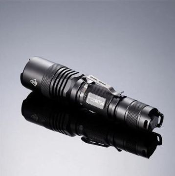 NITECORE MT26 800 LUMEN EL FENERI