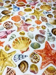 Sarı Tonlu Deniz Kabukları Desenli Kumaş