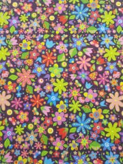 Renkli Mor Zeminli Çiçek Desenli Kumaş
