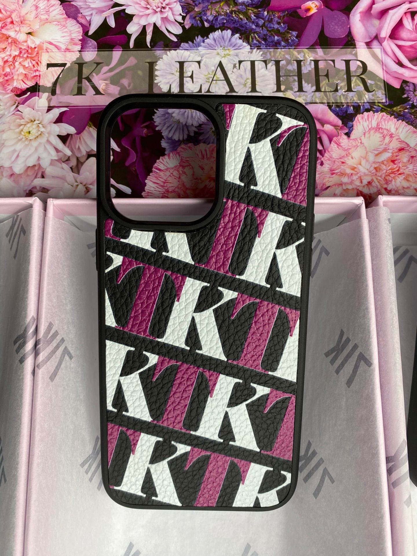 iPhone Uyumlu Deri Kılıf Sıralı Monogram-Siyah