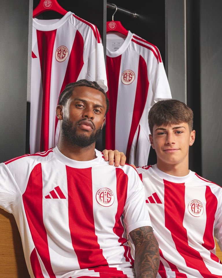 ANTALYASPOR EFSANE ÇUBUKLU 2025-26 SEZON MAÇ FORMASI