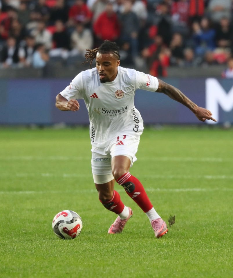 ANTALYASPOR 2025-26 SEZON BEYAZ MAÇ FORMASI