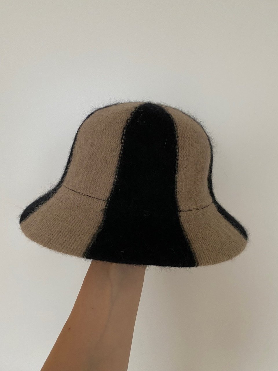 Çift Renkli Bucket Şapka Krem-Siyah