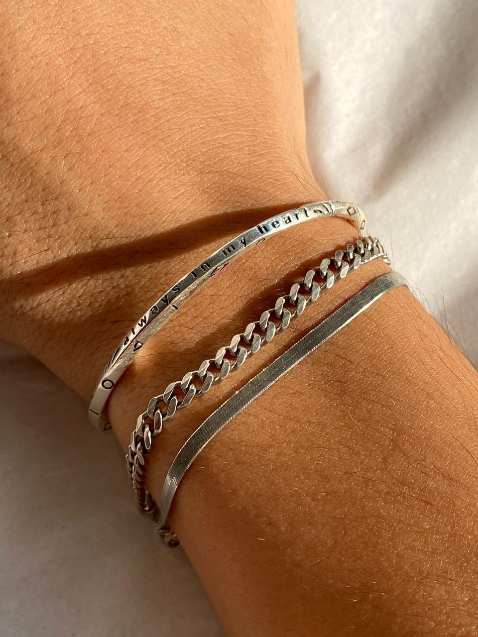 Always in my heart bracelet deals