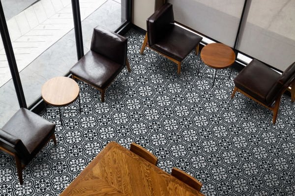 330X330 VINTAGE WHITE K:8